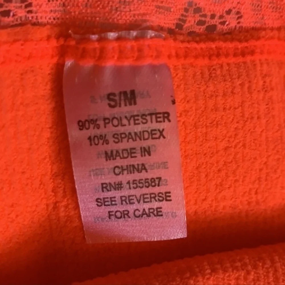 SOFFE WOMANS NEON SHORT SET TEE IS SMALL/MEDIUM SHORTS ARE SIZE LARGE